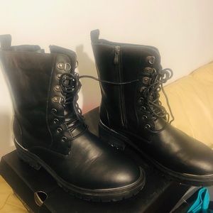 Size 10 torrid boots
